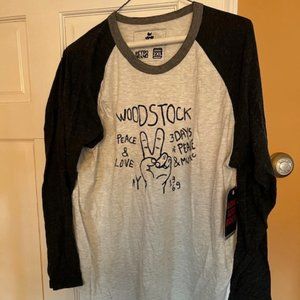 Woodstock Themed 2XL Pullover Shirt